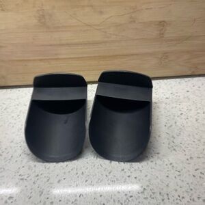 Tupperware black rocker scoops
